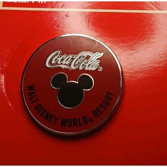 Coca-Cola Mickey Mouse Metal Pin New - Picture 5 of 5
